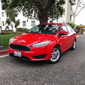 2016 Ford Focus SE / 88,000 miles / Clean Title